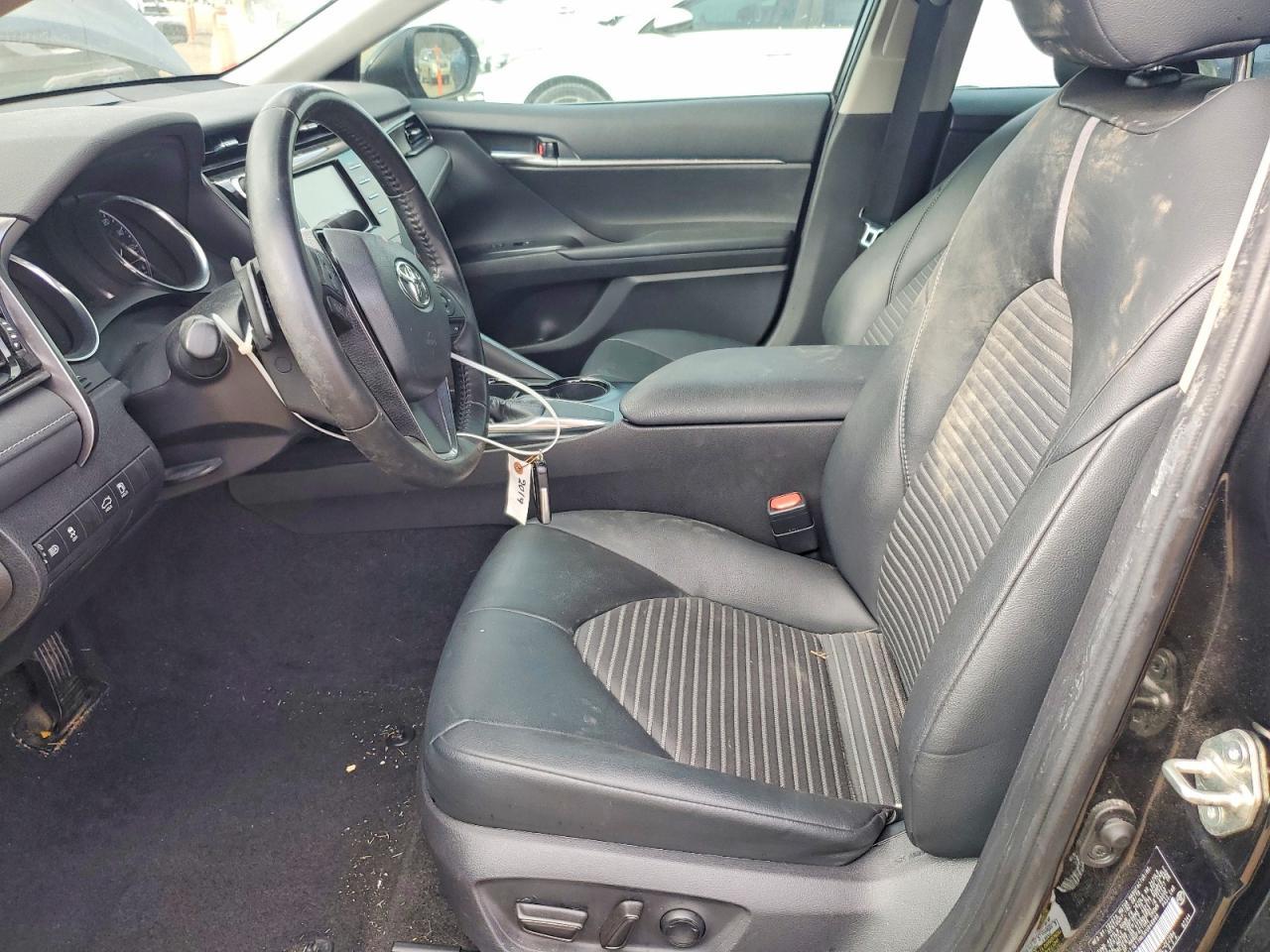 2019 TOYOTA CAMRY