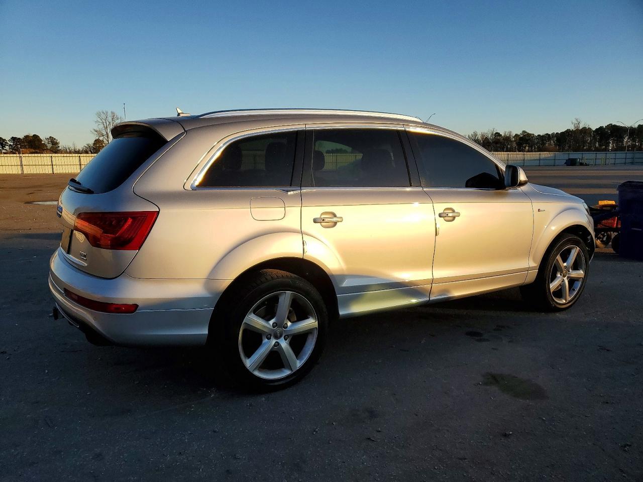 2015 AUDI Q7