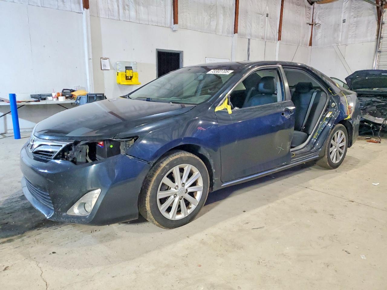 2014 TOYOTA CAMRY