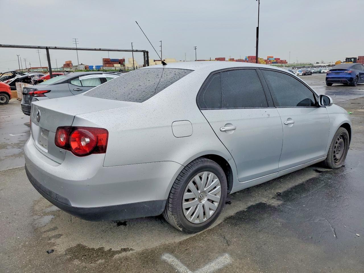 2010 VOLKSWAGEN JETTA