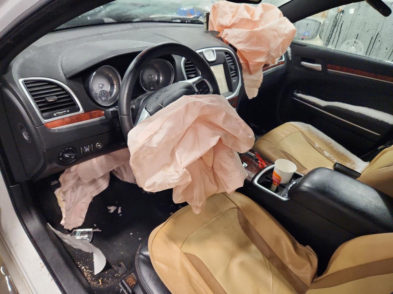 2013 CHRYSLER 300