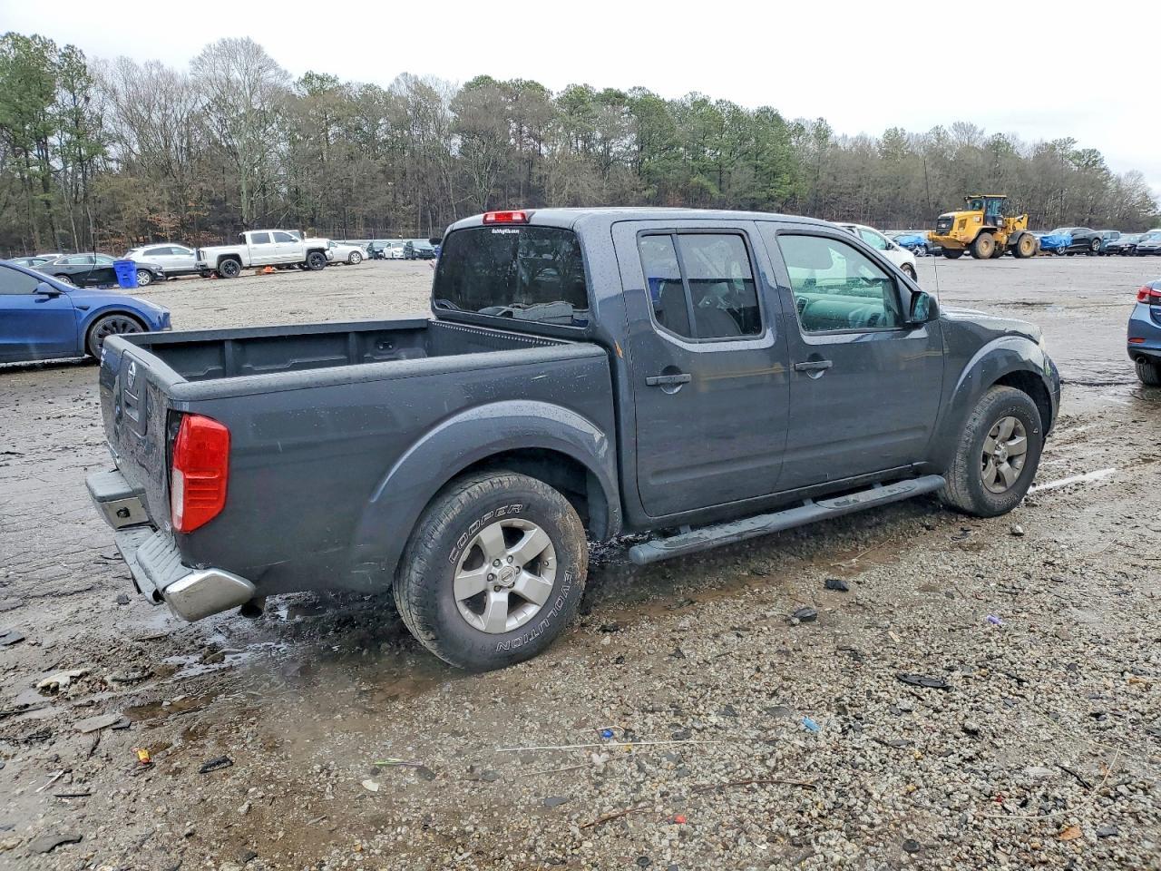 2012 NISSAN Frontier