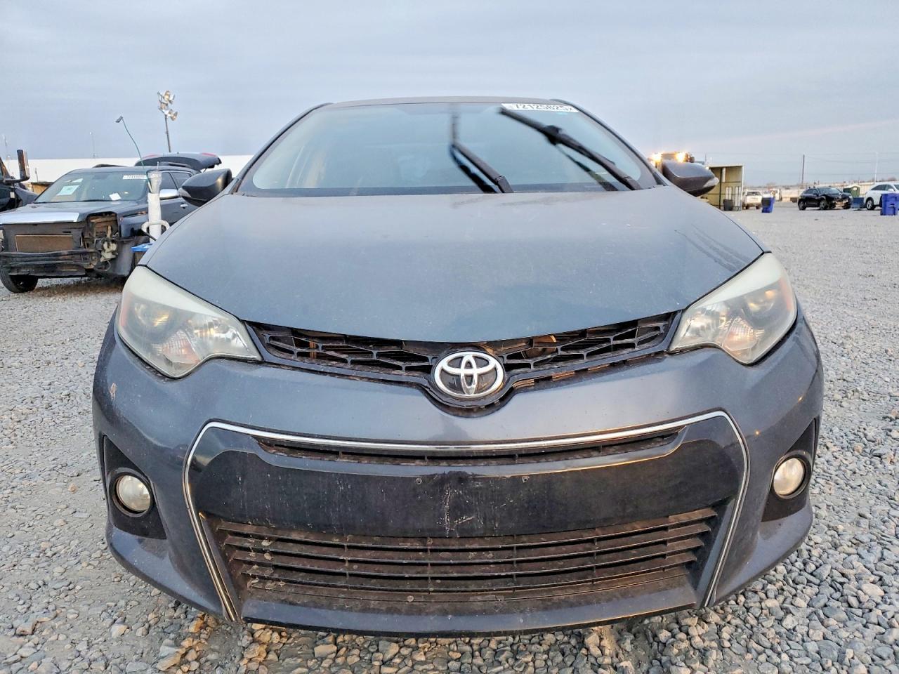 2015 TOYOTA COROLLA