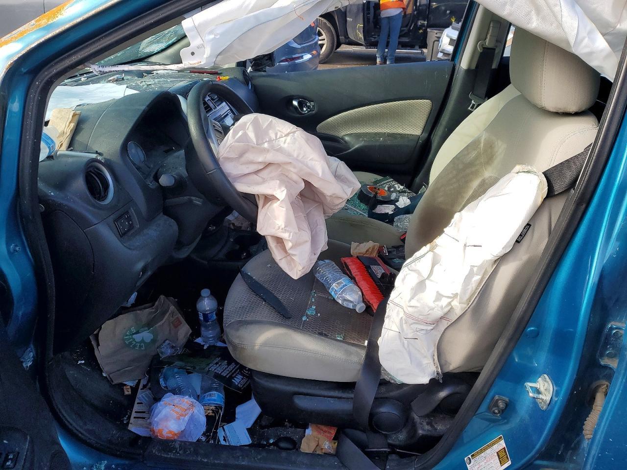 2015 NISSAN Versa Note