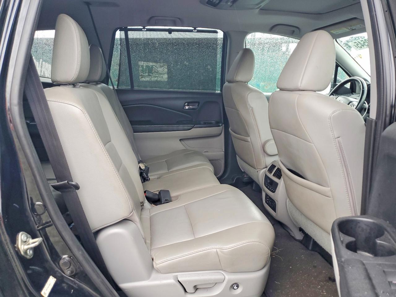 2016 HONDA PILOT