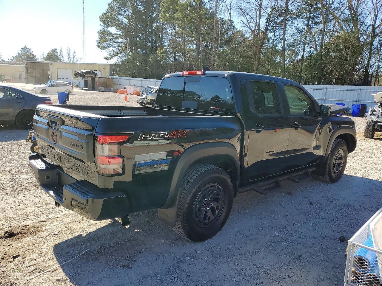 2026 NISSAN Frontier