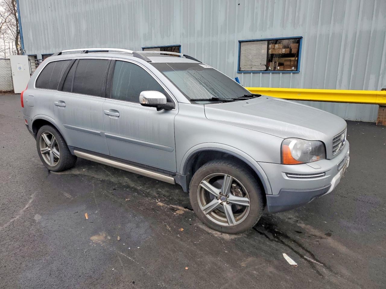 2010 VOLVO XC90