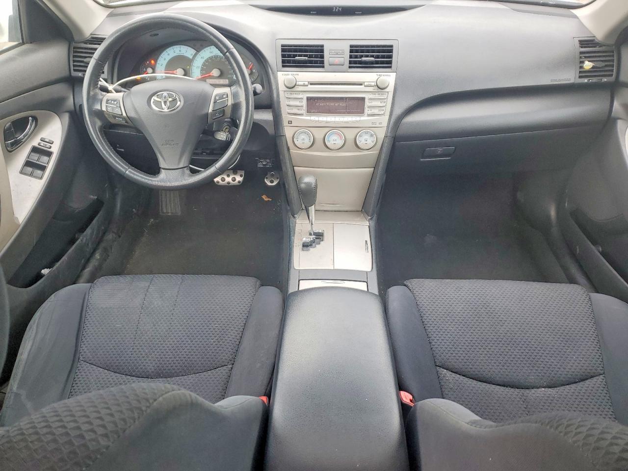 2010 TOYOTA CAMRY