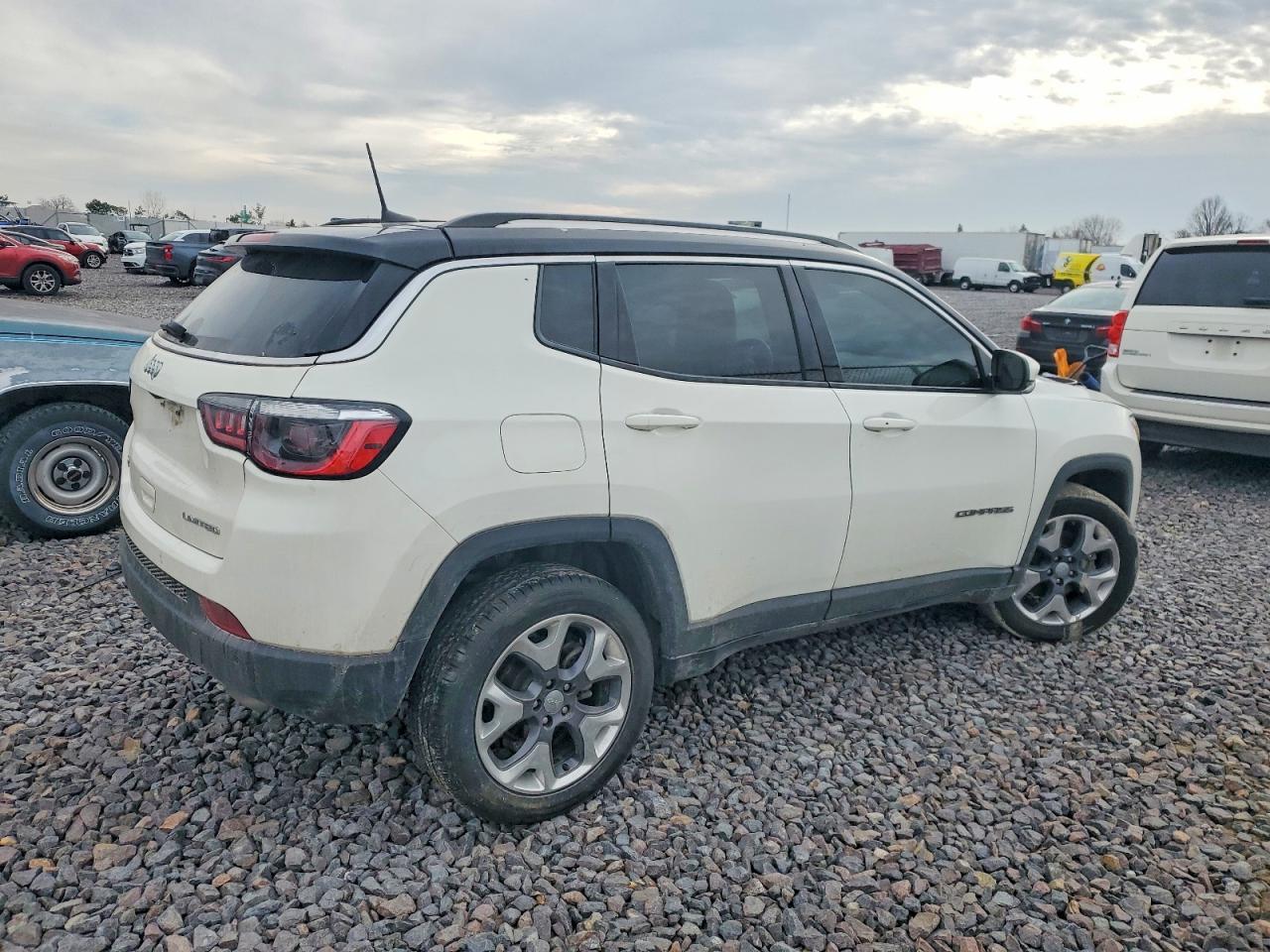 2021 JEEP Compass