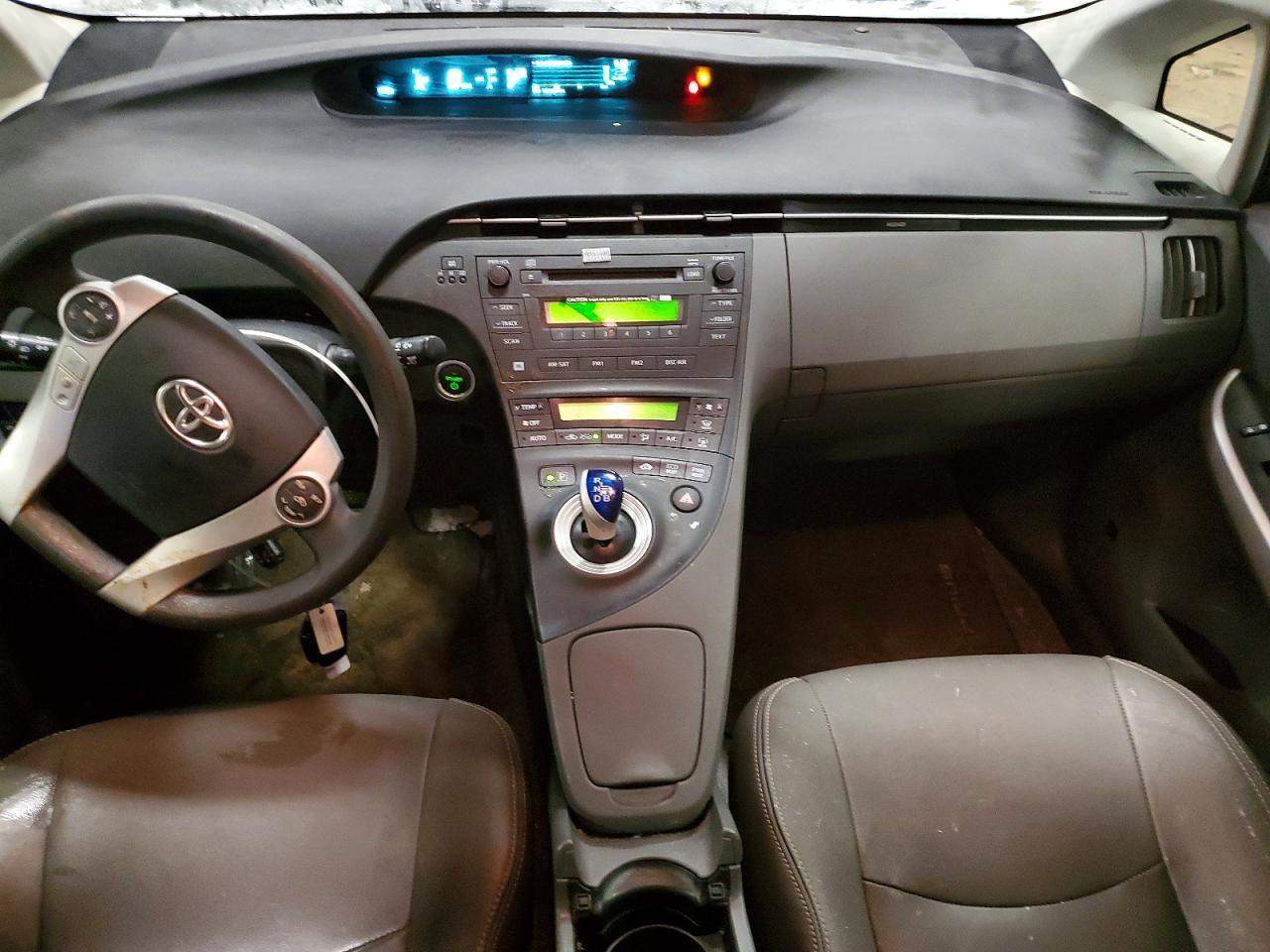2011 TOYOTA PRIUS