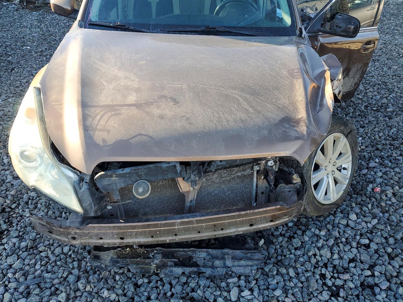 2011 SUBARU Legacy