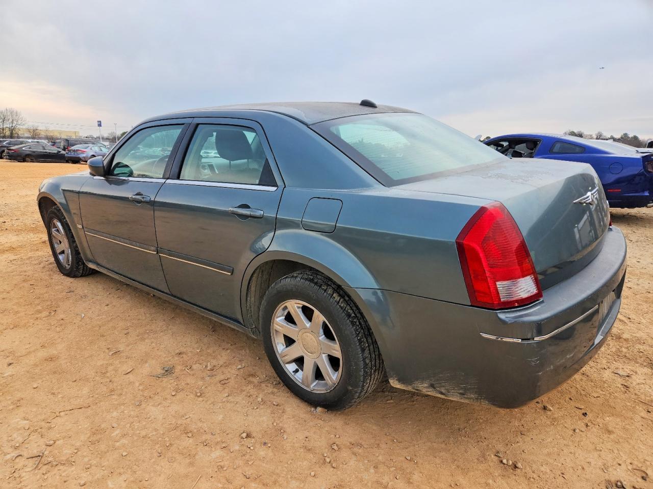 2005 CHRYSLER 300