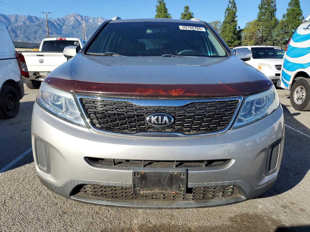 2015 KIA SORENTO