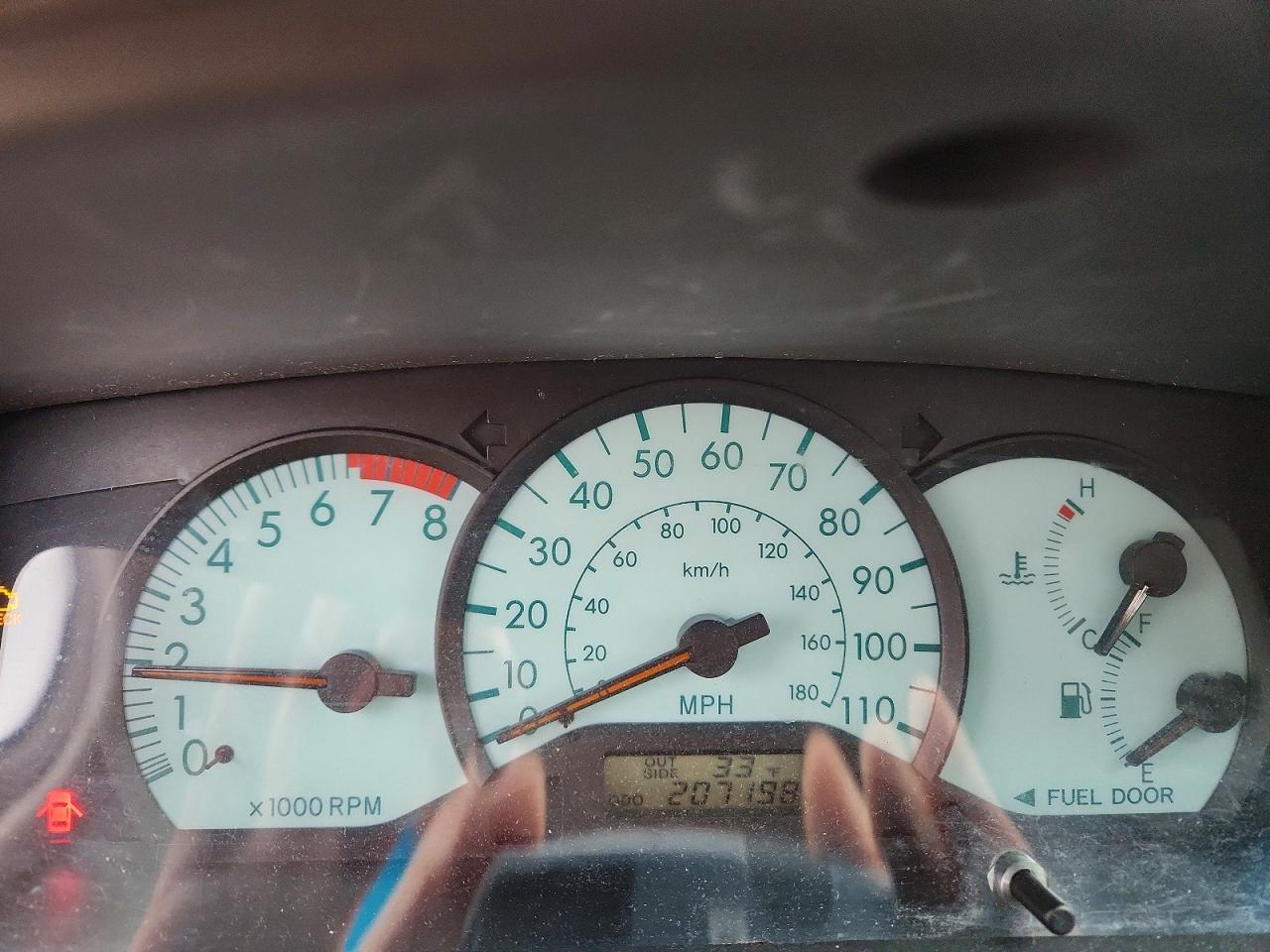 2004 TOYOTA COROLLA