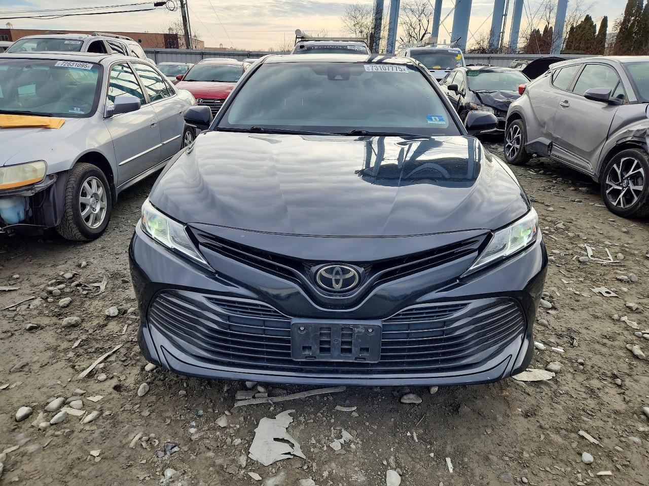 2018 TOYOTA CAMRY