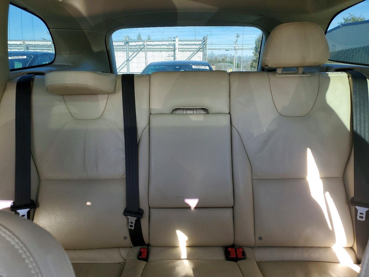 2012 VOLVO XC60