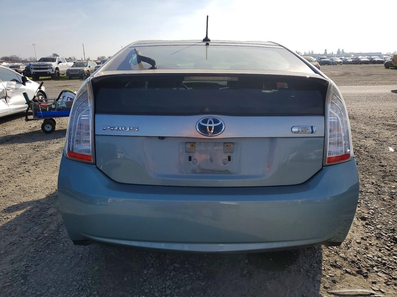 2014 TOYOTA Prius Plug-In