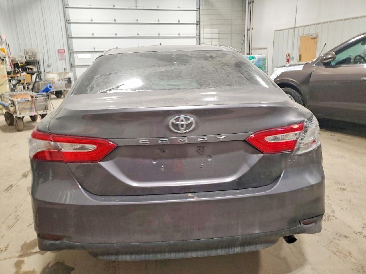 2018 TOYOTA CAMRY