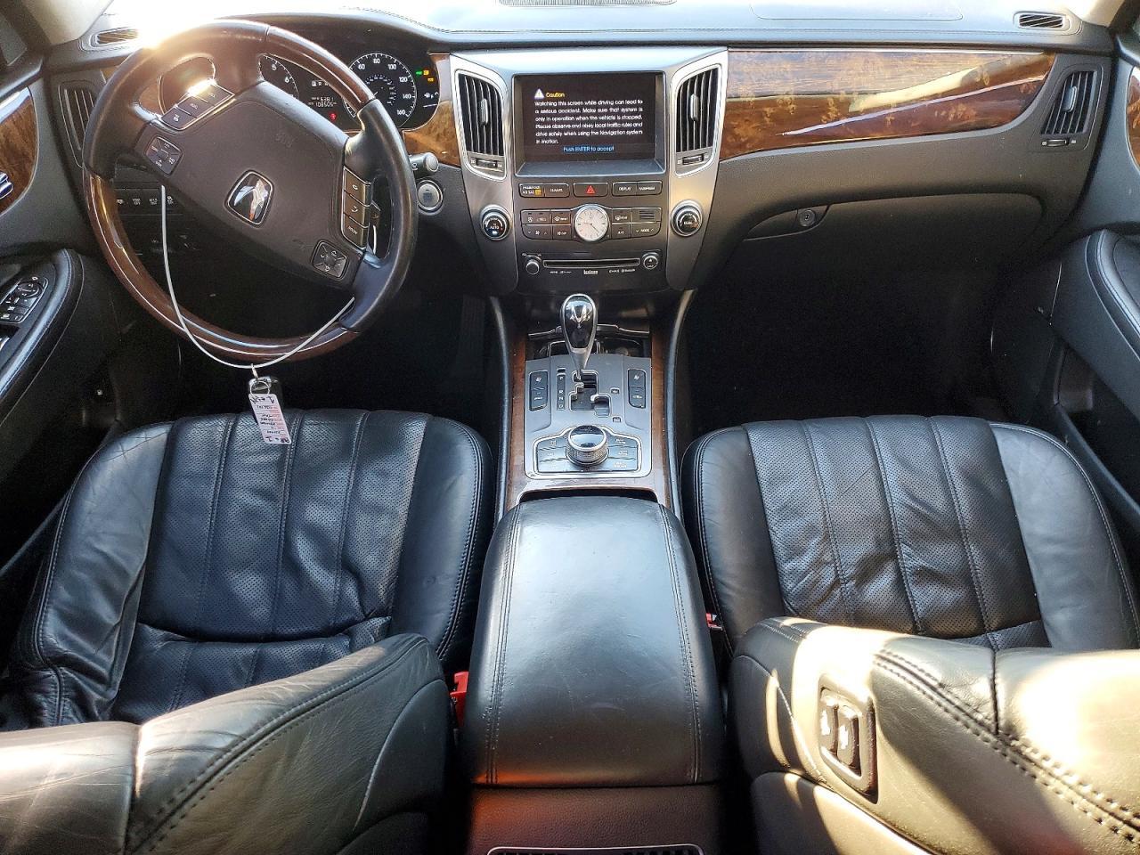 2011 HYUNDAI Equus