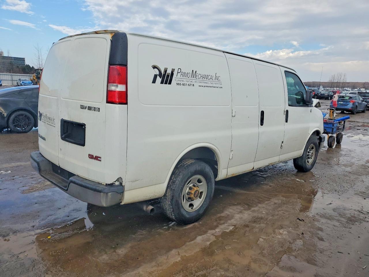 2017 GMC Savana