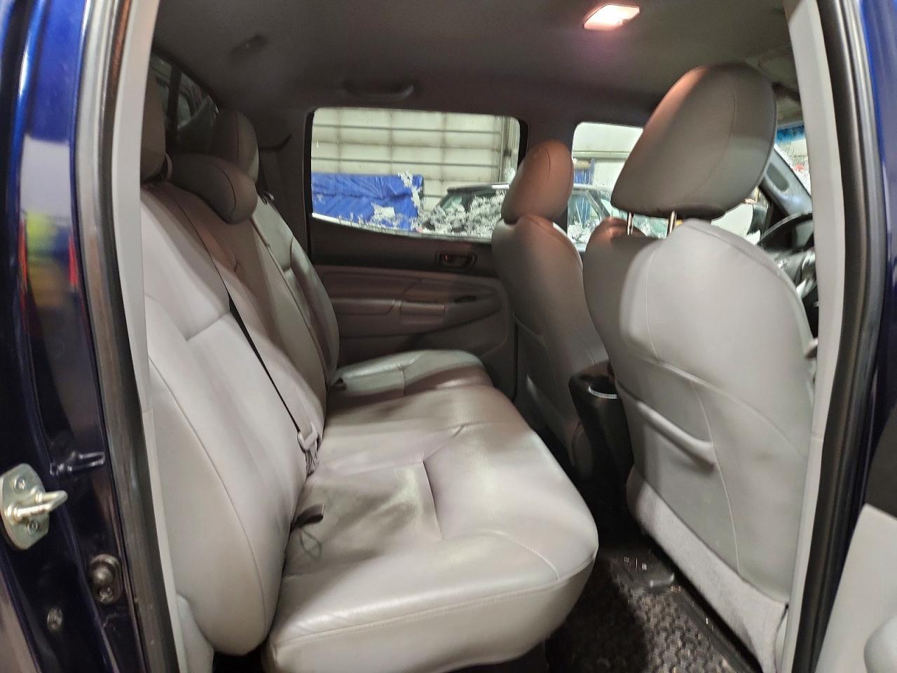 2012 TOYOTA TACOMA
