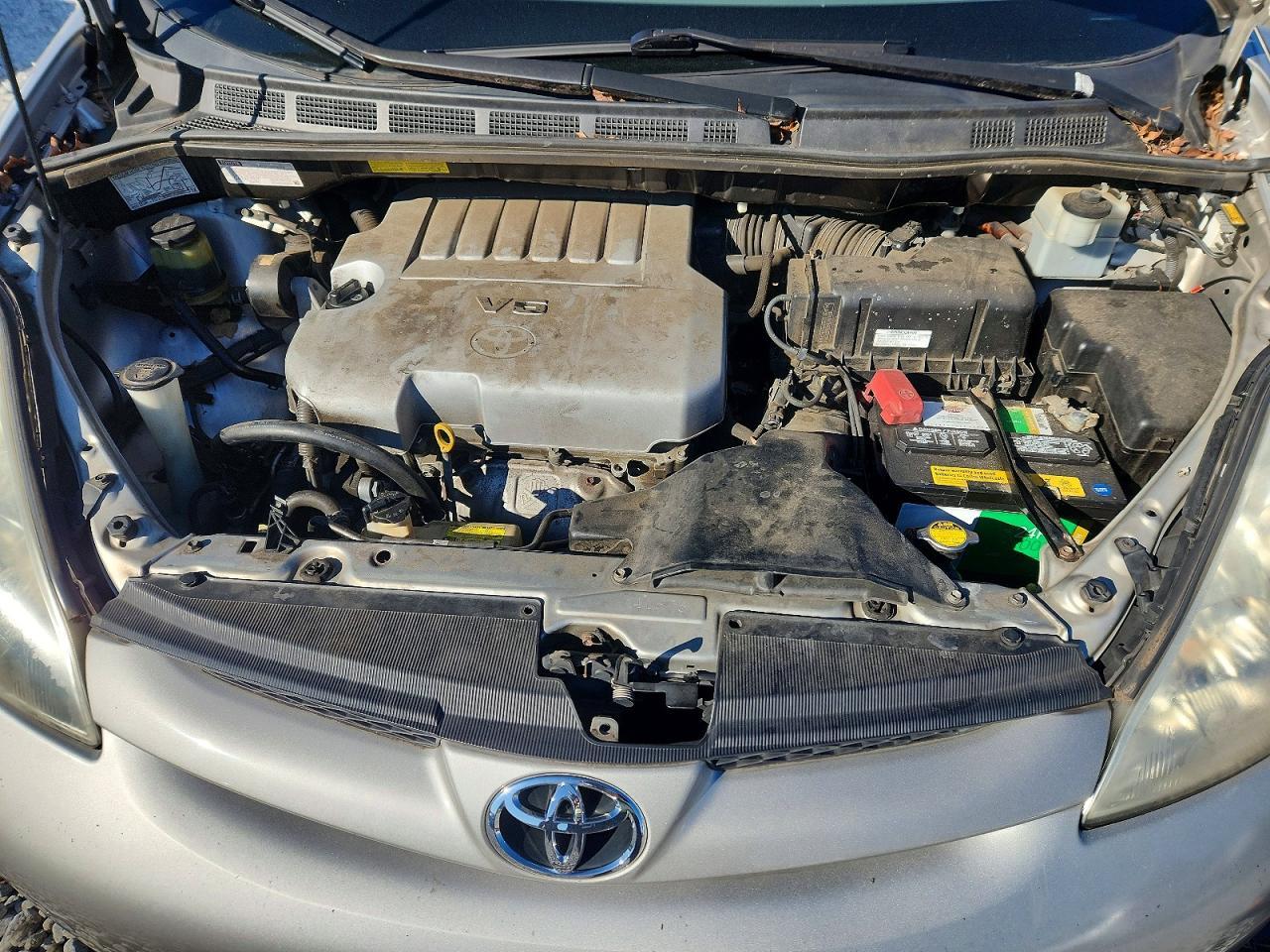 2008 TOYOTA SIENNA