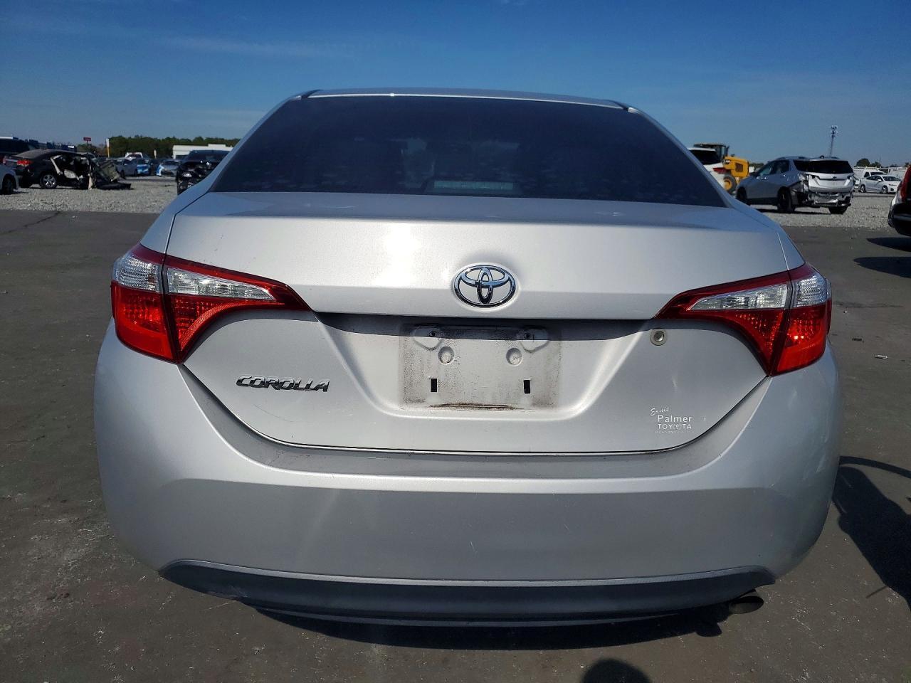 2015 TOYOTA COROLLA