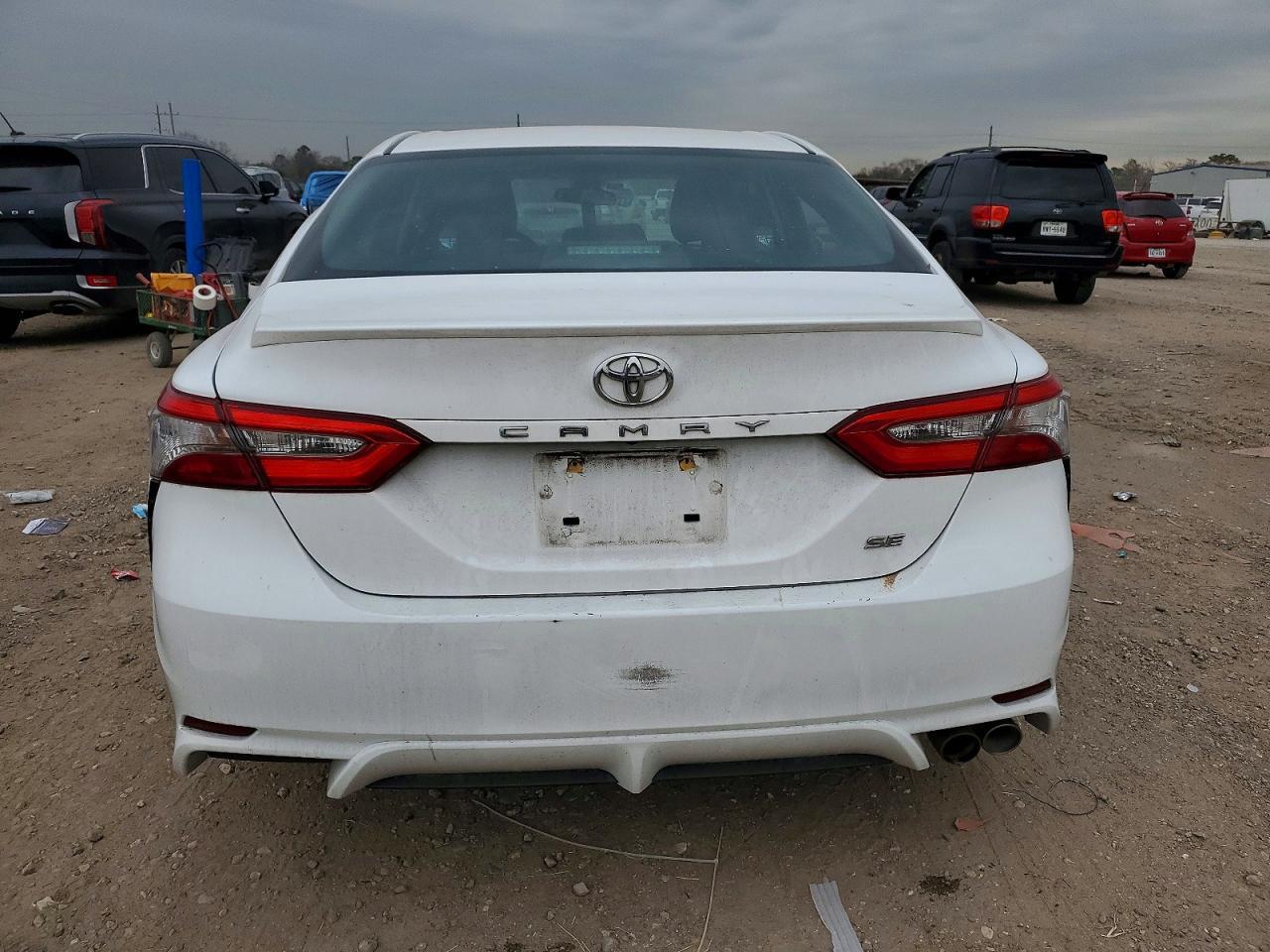 2018 TOYOTA CAMRY