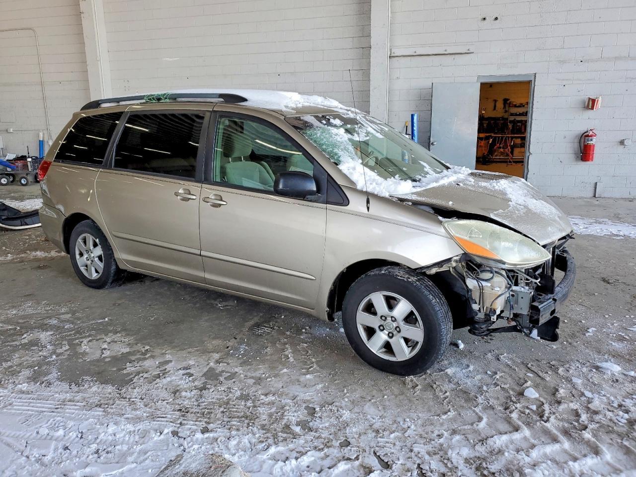 2006 TOYOTA SIENNA