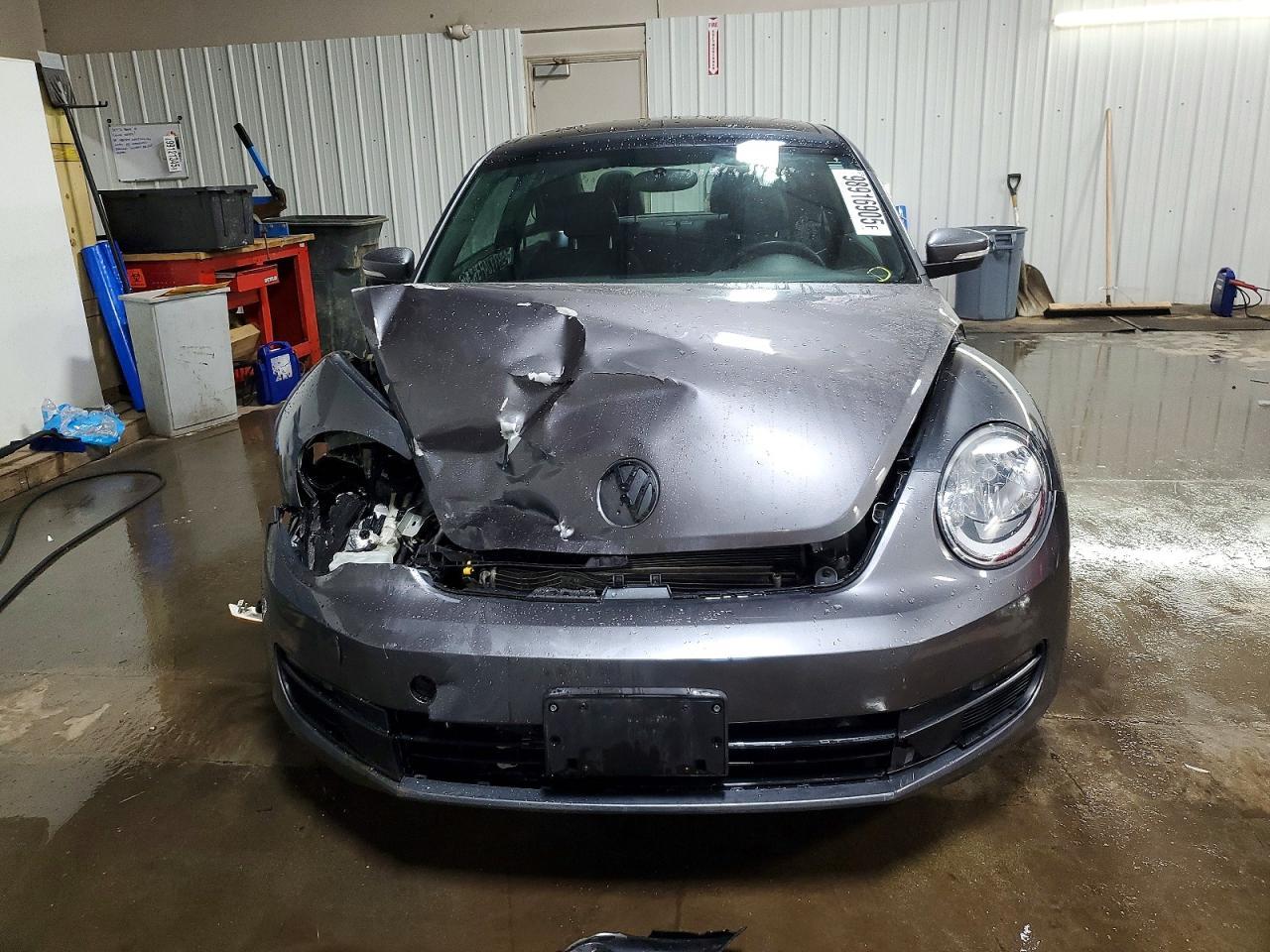 2015 VOLKSWAGEN Beetle
