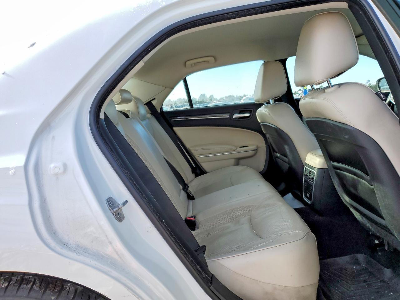 2018 CHRYSLER 300