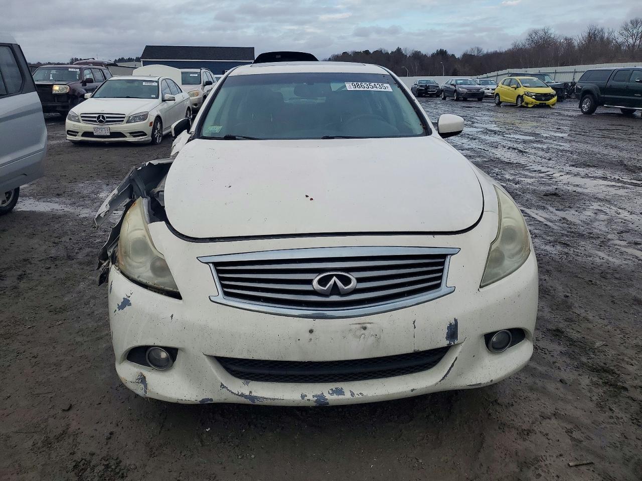 2011 INFINITI G37