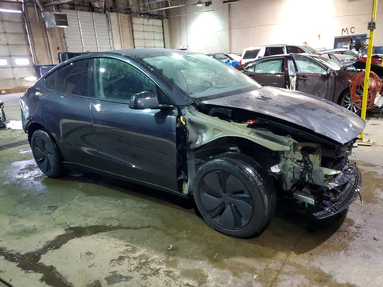 2026 TESLA MODEL Y