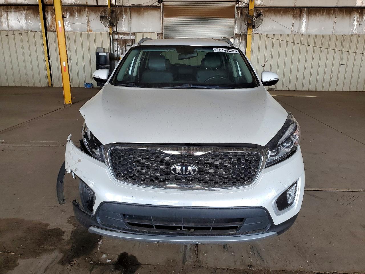 2016 KIA SORENTO