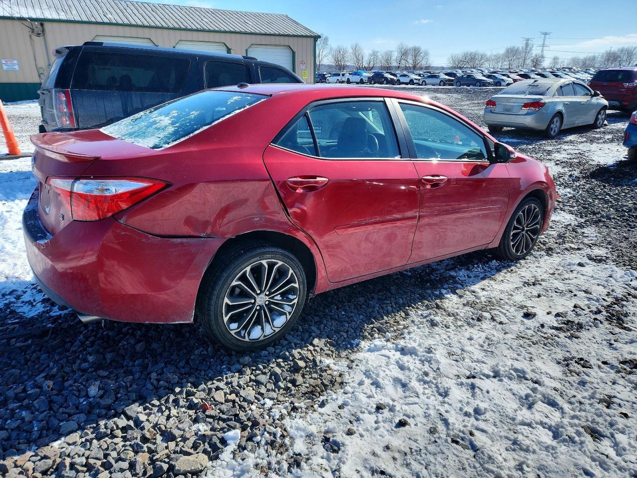 2015 TOYOTA COROLLA