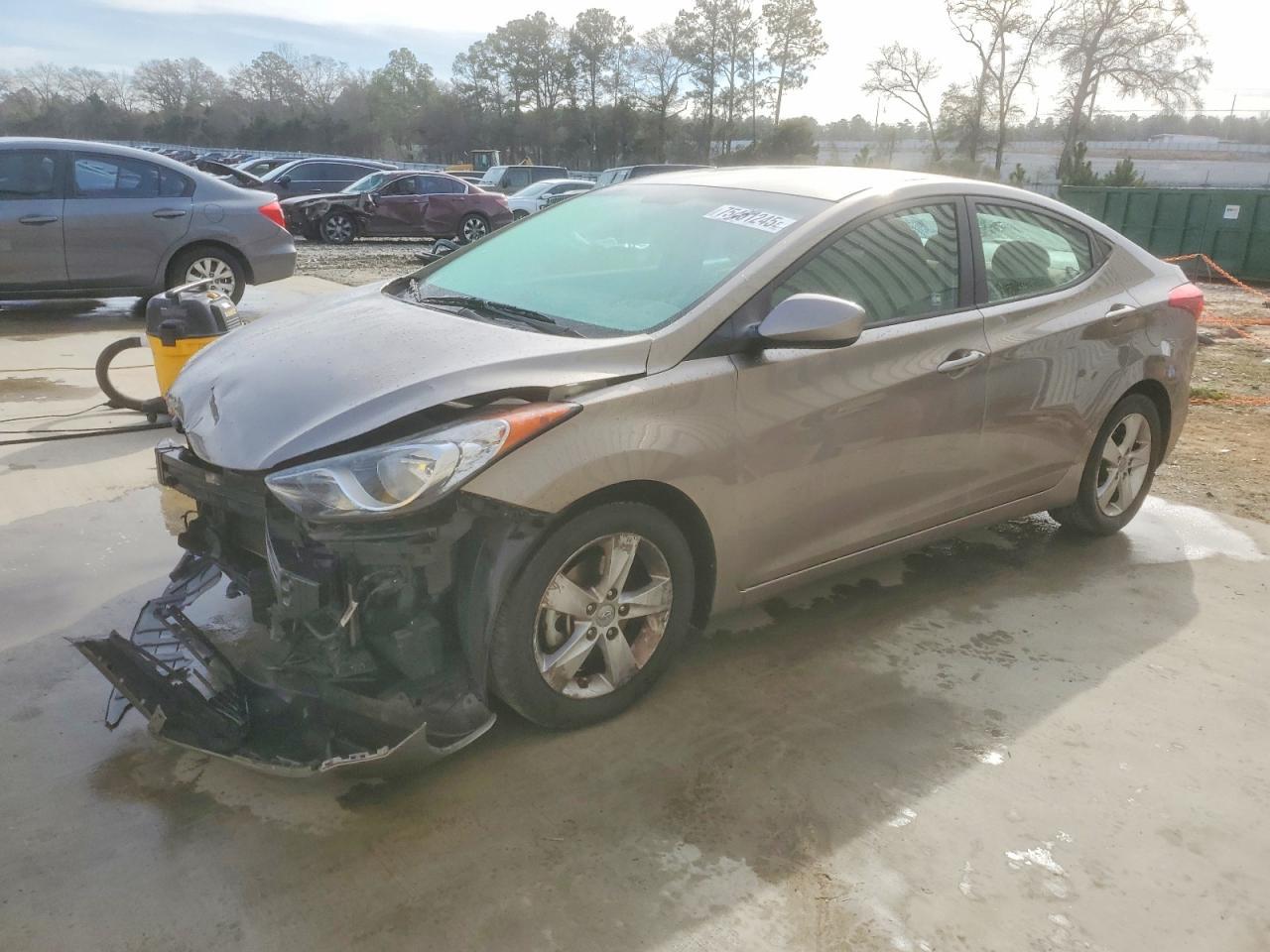 2013 HYUNDAI ELANTRA