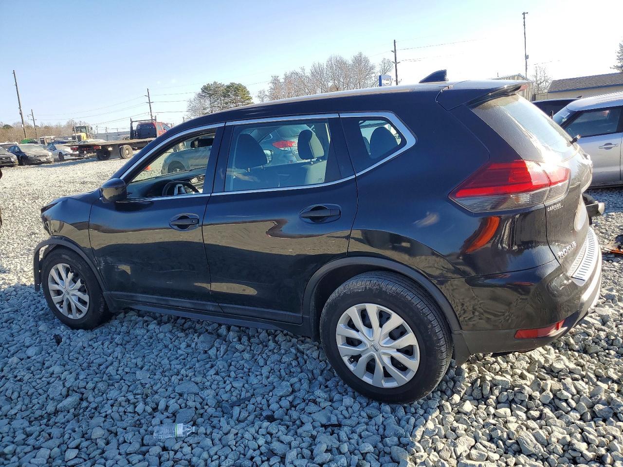 2017 NISSAN ROGUE