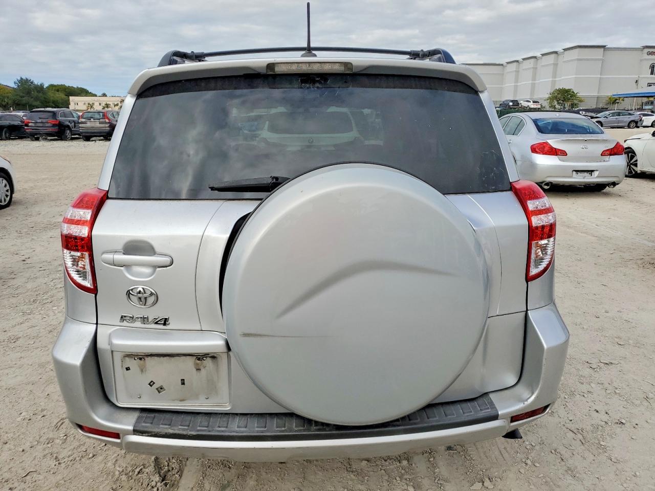 2011 TOYOTA RAV4