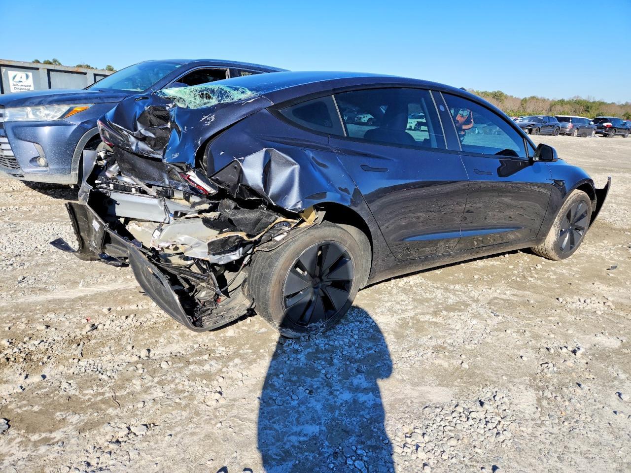 2025 TESLA MODEL 3