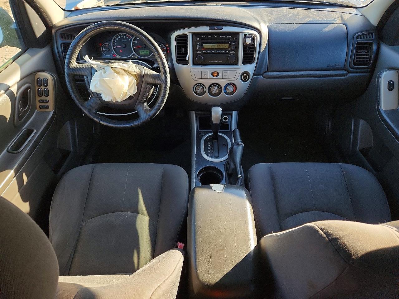 2005 MAZDA Tribute