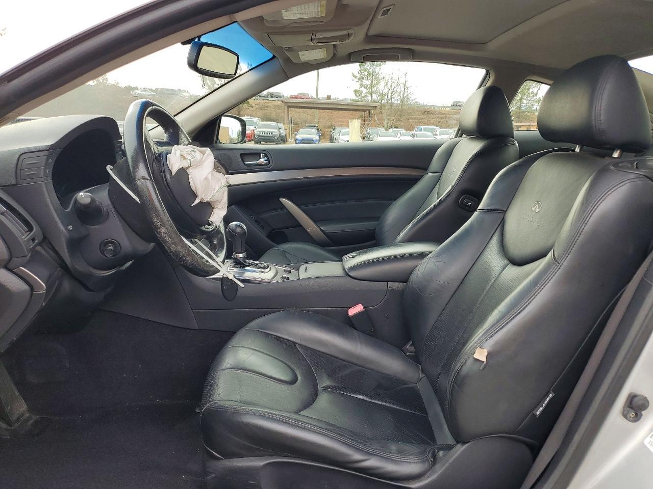 2012 INFINITI G37