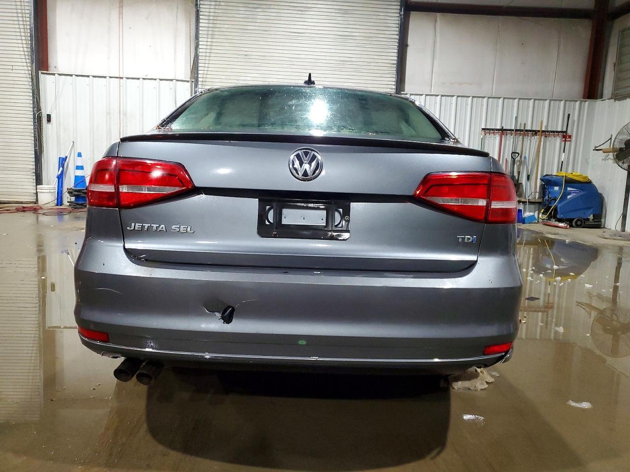2015 VOLKSWAGEN JETTA