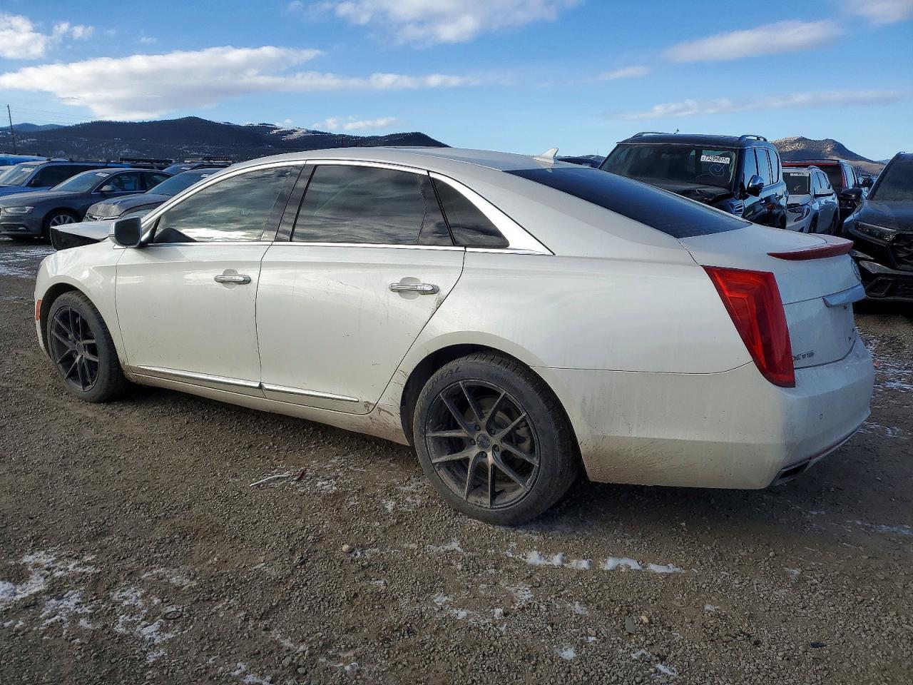 2013 CADILLAC XTS