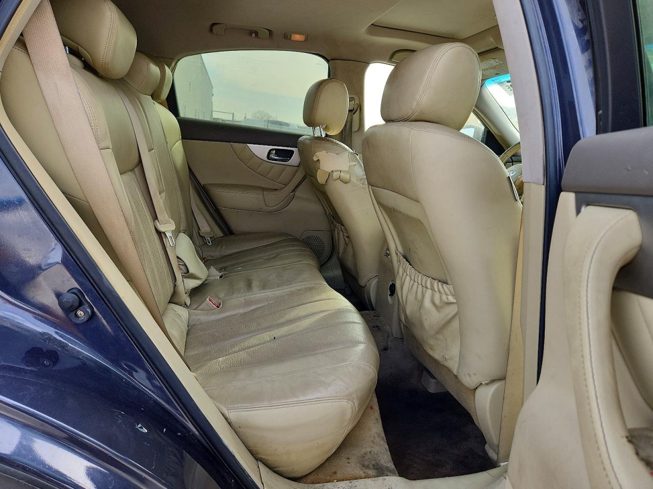 2011 INFINITI FX35