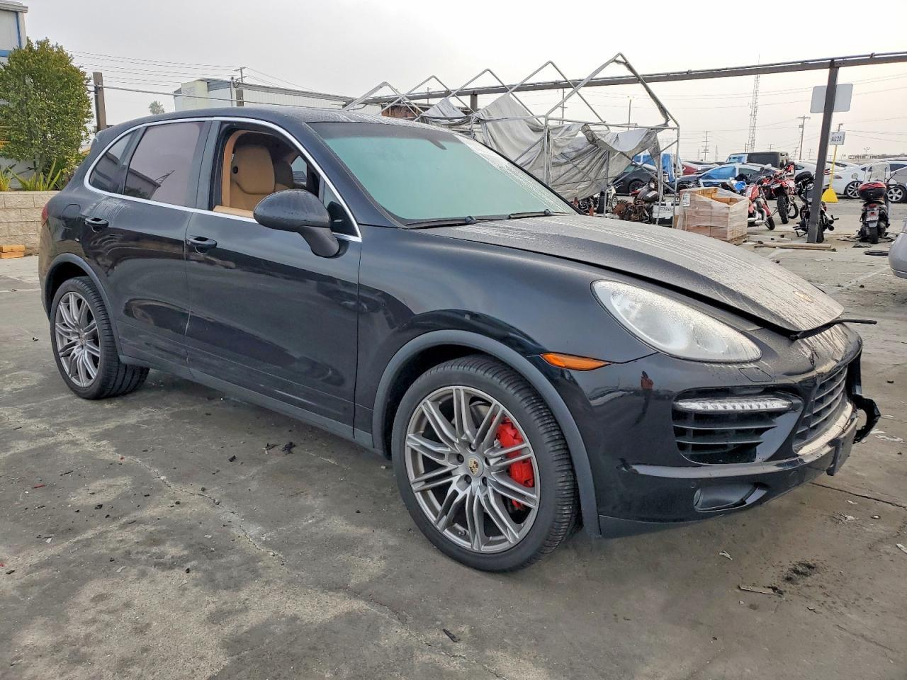 2011 PORSCHE CAYENNE