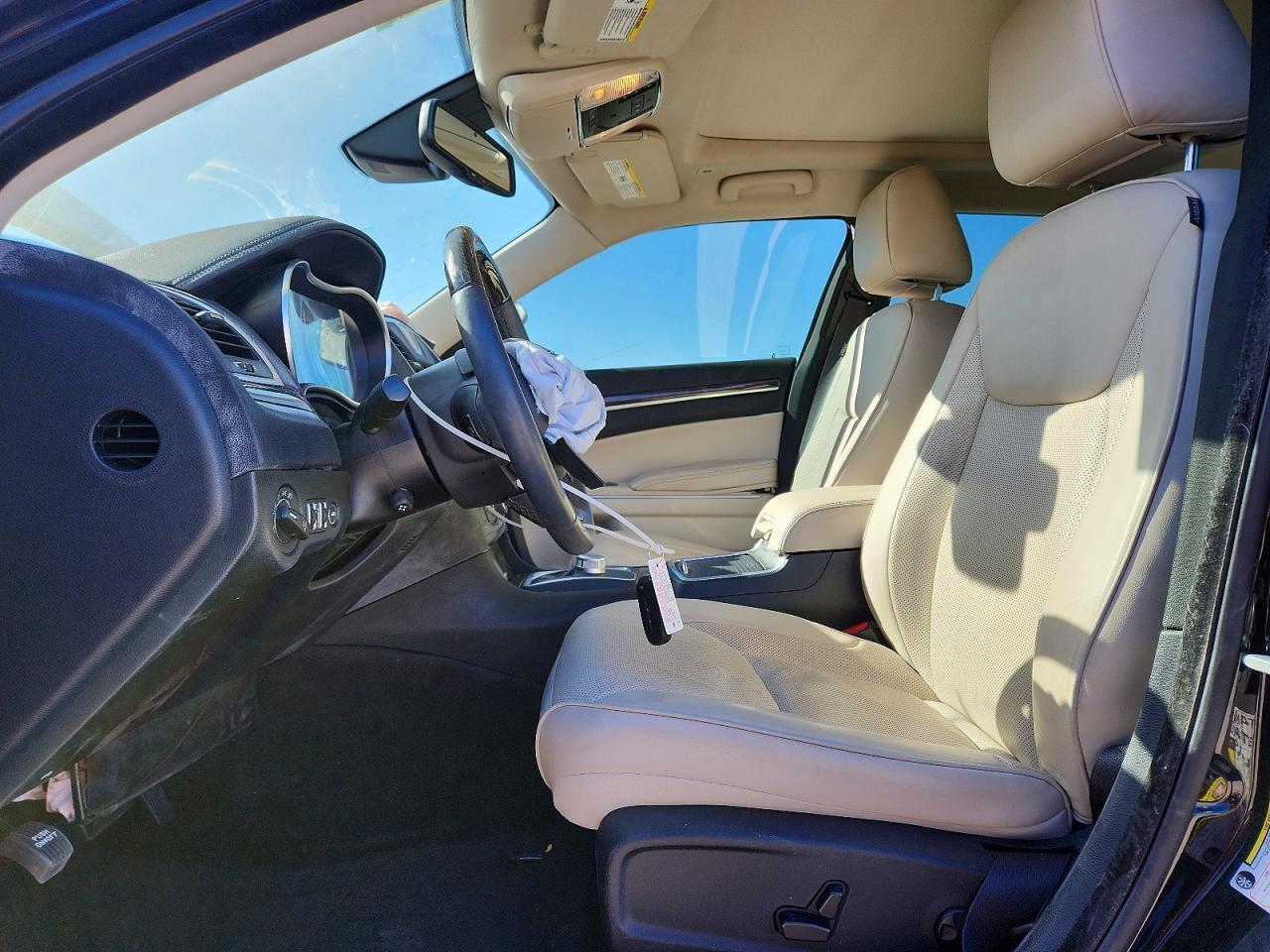 2019 CHRYSLER 300
