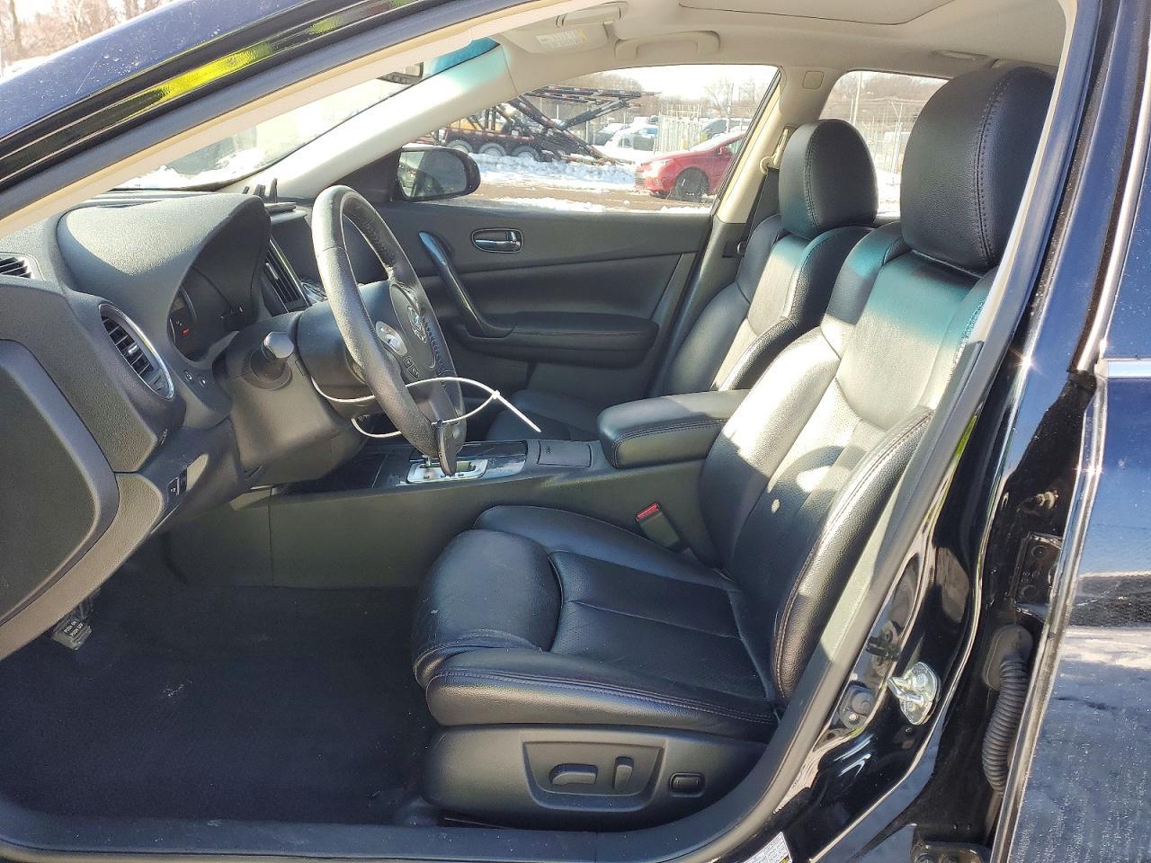 2014 NISSAN Maxima