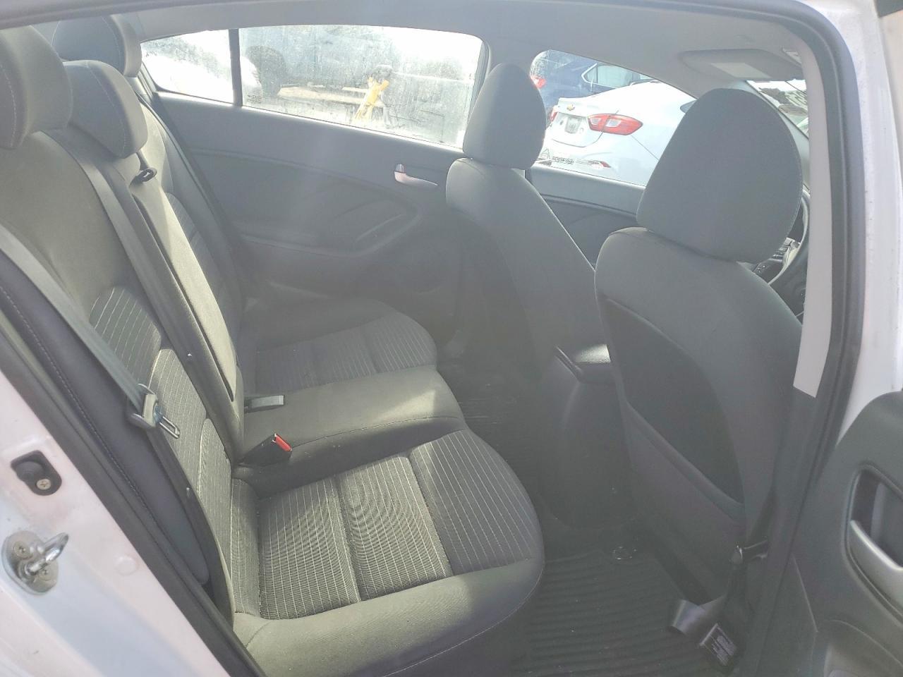2017 KIA FORTE