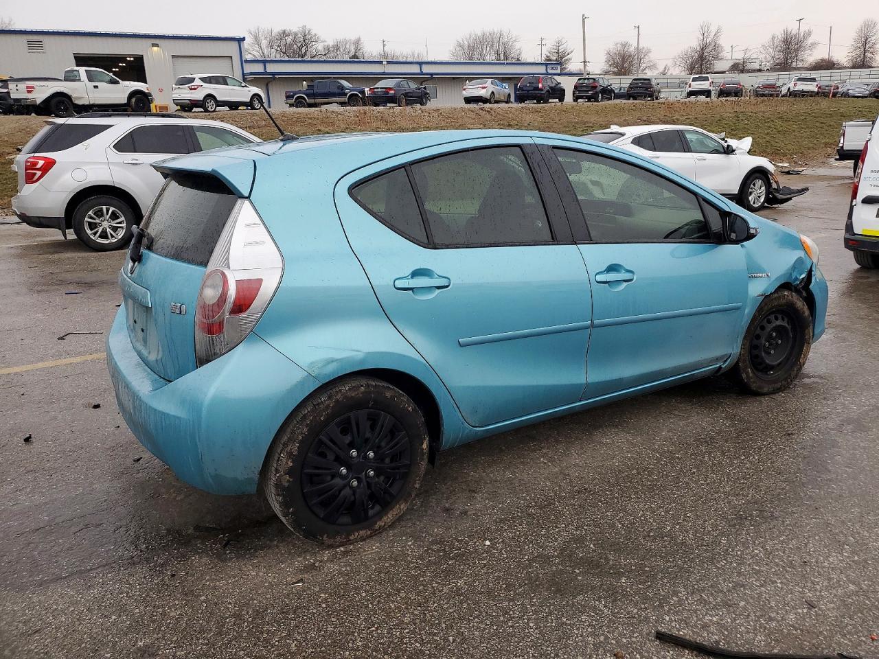 2014 TOYOTA Prius c