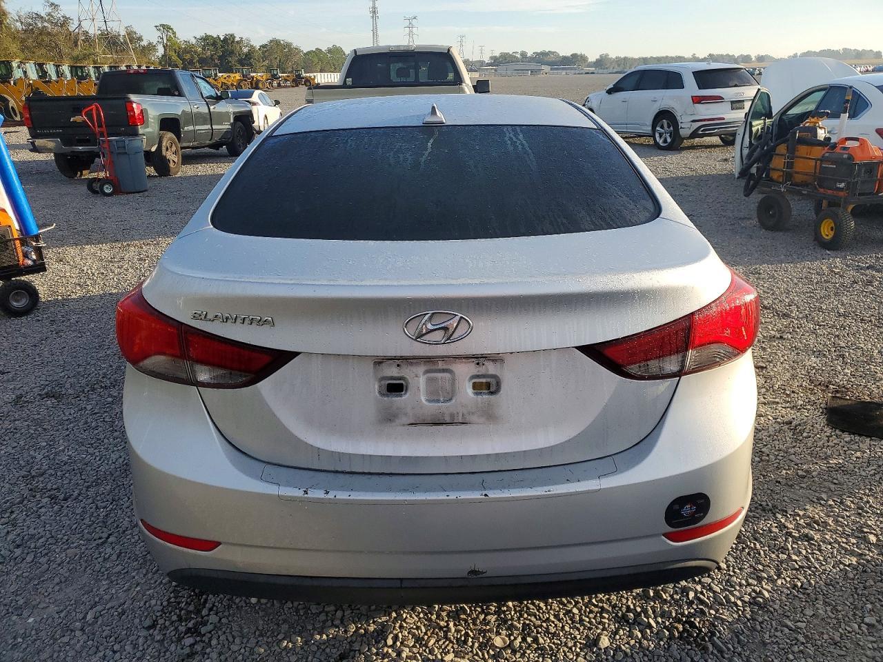 2016 HYUNDAI ELANTRA
